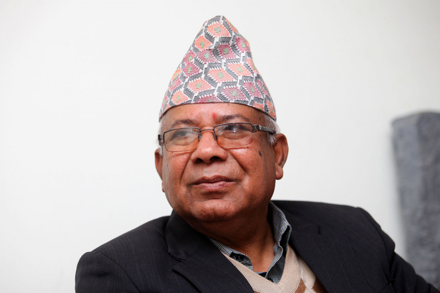 मेरो राजनीतिक ‘करियर’ समाप्त पार्ने ओलीको नियत हो : माधव नेपाल